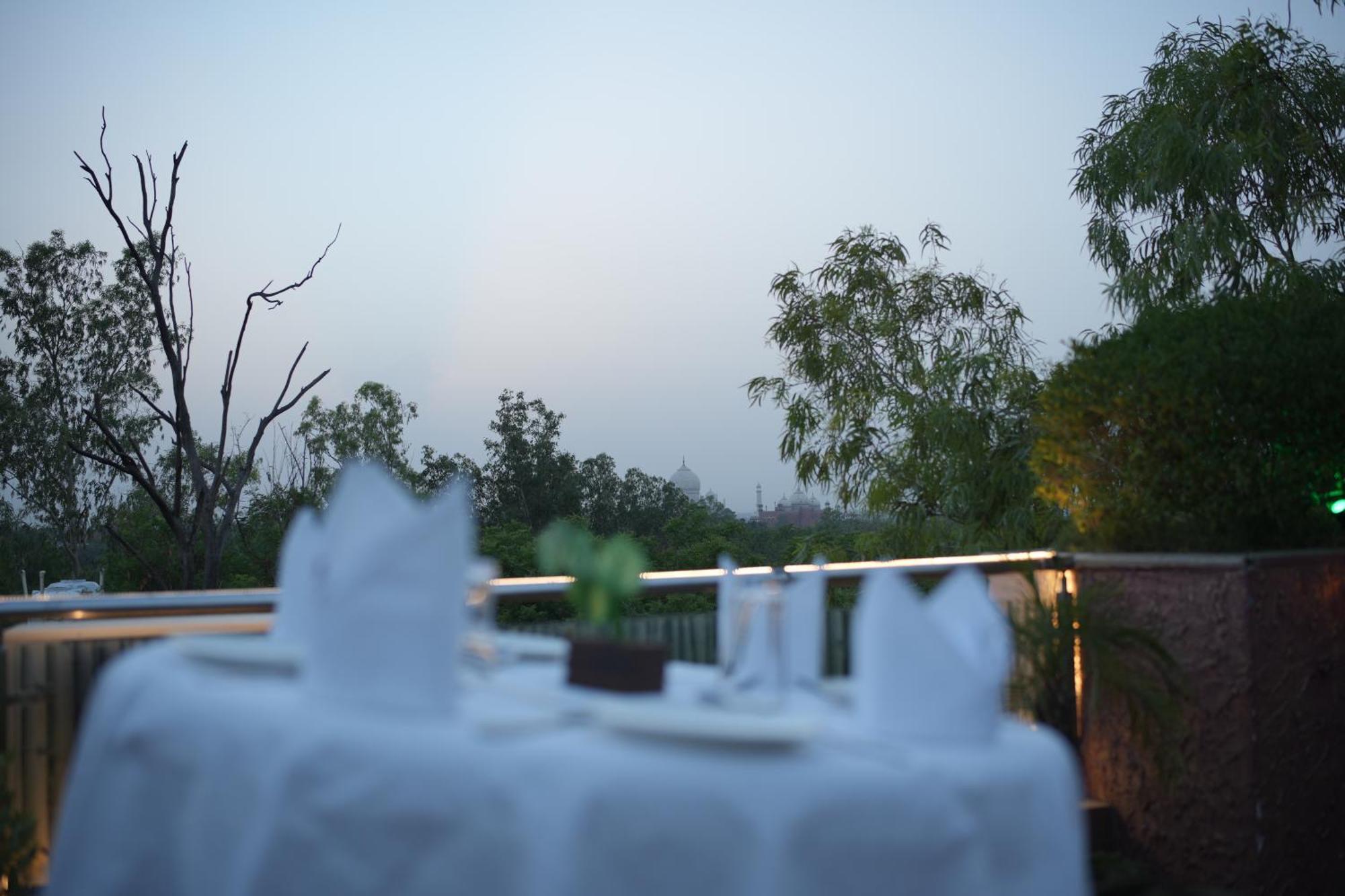 Hotel Atulyaa Taj Agra (Uttar Pradesh) Exterior foto